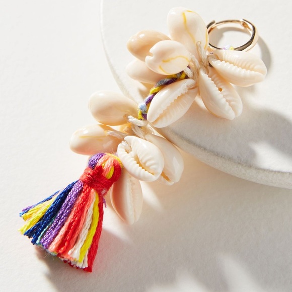 NEW BaubleBar Nalani Drop Shell Tassel Earrings - Picture 2 of 5